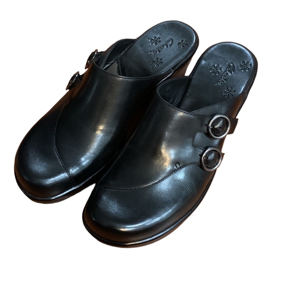 Clark’s black leather clogs size 8M black comfy